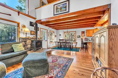Image de Mountain Retreat Near Ski Resorts and Lake
