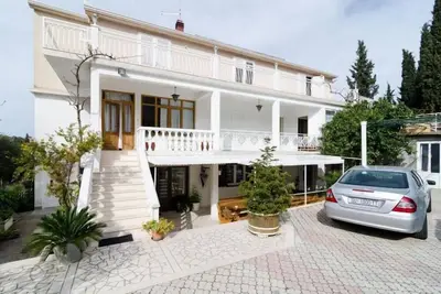 Image de Apartments Villa Nikol - Two Bedroom Apartment with Balcony and Sea View (Apt 7)