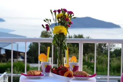 Image de Villa Lina - Five Bedroom Villa with Terrace and Sea View