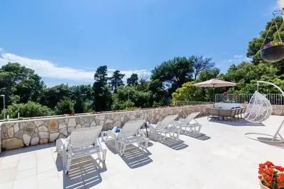 Maison de vacances de 3 chambres avec terrasse
