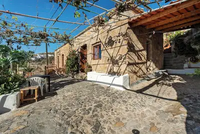 Appartement de vacances 'Eco Holidays House Races' avec terrasse privée, jardin privé et Wi-Fi