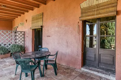 Image de Appartement 'Apartaments Can Gibert - Rubina' avec terrasse privée, jardin partagé et Wi-Fi