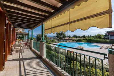 Image de Appartement 'Delizioso Residence Vista Lago' avec vue sur le lac, Wi-Fi et climatisation
