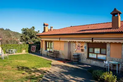Image de Maison de campagne \"Casa Rural Arroal I\" avec vue sur la montagne, Wi-Fi et climatisation