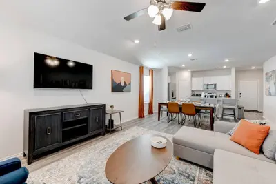 Image de 4 Bedrooms in Center of Temple