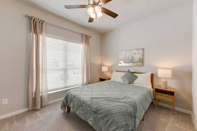 Image de Spacious 4 Bedroom Home In Troy