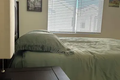 Image de Cozy bedroom in a townhome in Fort Lupton with Ac, WiFi