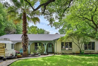 Image de 5br Double Unit On Creek - Large Yard - Sleeps 12