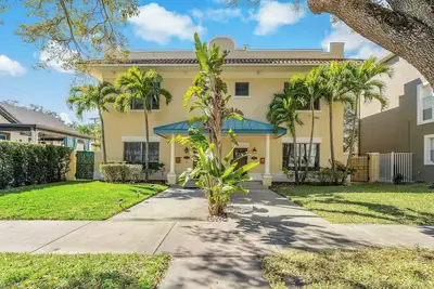 Image de Luxury Hyde Park Dual Townhouse Retreat w Gym & Sauna Sleeps 16 Walkable