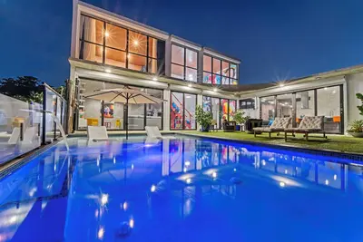 Image de Infinity pool - Ocean View- Slide - Pool Table- Beach Tenis Volley court
