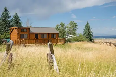 Image de Cozy Log Cabin, Mountain View, Ac, WiFi, 4 mi. to town, 16 minutes from airport.