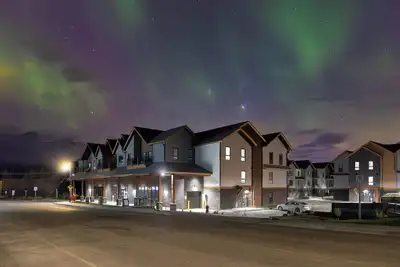 Image de Cozy 2 bedroom condo heated outdoor pool, hot tub, near Banff and pet friendly