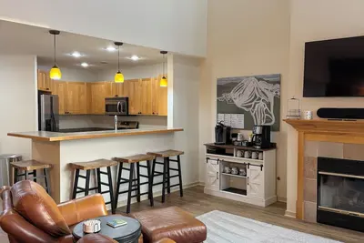 Image de Shanty Creek Condo, Ski In/Out, on 18th Green, Short Walk to Lodge, Pool Pass