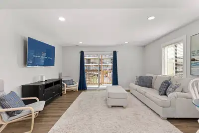Image de Windward Beach Condo w/ Pool!