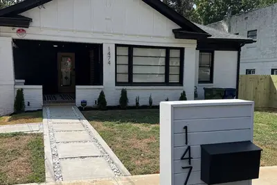 Image de Charming bungalow beautifully renovated in superb Atlanta