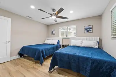 Image de Serene Retreat Near Downtown