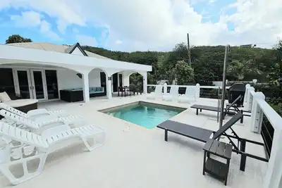 Image de Spectacular 4 bdr house with Pool & Garden