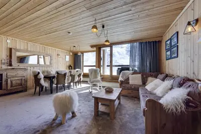 Image de 150m du centre station, 3ème étage, vue lac, balcon, télévision, casier à ski, 78m², Tignes