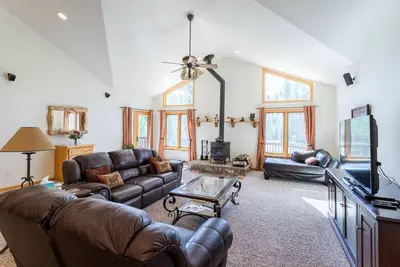 Image de Spacious Dog-Friendly Grand Lake House