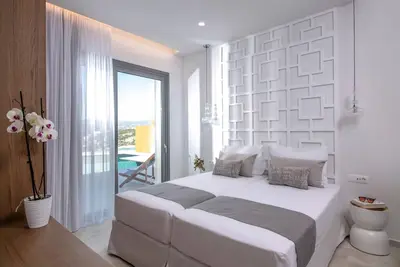 Image de Modern Crete Villa | Villa Litoral | 4 Bedrooms | Private Heated Pool | Proximity to Beach | Outdoor Dining & Lounge Area | Sea Views | Agios Nikolaos