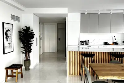 The White Marble, Spacious 4br / 2ba apartment in Paleo Faliro