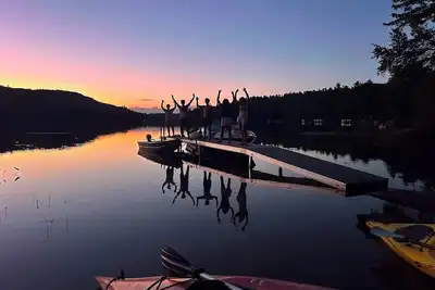 Image de The Beach House on Shaws Pond - newly built home directly on the water