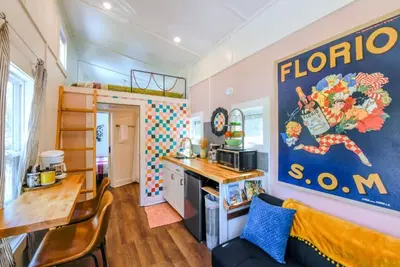 Image de The Florio, Tiny Home, River, Hiking, and Rafting!