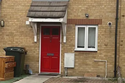Image de Crown House—Cozy 2 bedroom house near Excel London. With driveway. Sleep 5