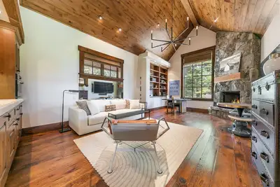 Image de Evermore Guest House at Martis Camp - Monthly Lease Only