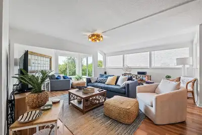 Image de Newly Furnished 2-Bedroom Townhome with Stunning Gulf Views