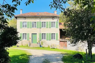 Image de Gîte authentique et rustique dans un cadre bucolique