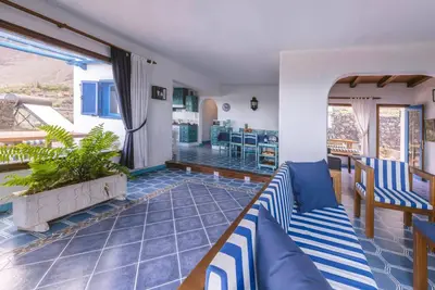Image de Maison rurale confortable avec piscine et vues incroyables