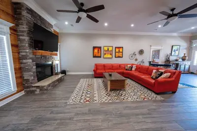 Image de Veteran’s Family Retreat | Spacious & Peaceful Stay Near Afb