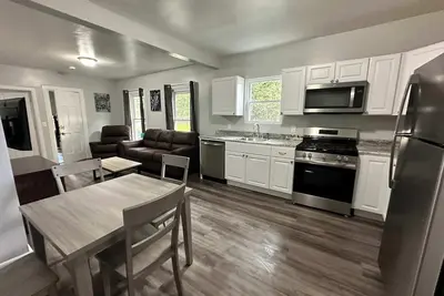 Image de Pitcher's Paradise Apt 1 All Star Baseball Rentals