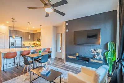 Image de Elegant Escape | Tpc Golf, Kierland, Pool, W/D