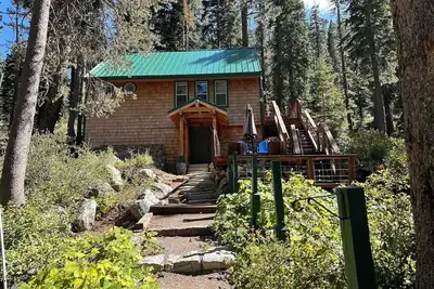 Image de Cabin walking distance to Donner Lake