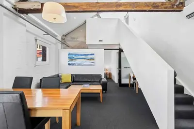 Image de Gibson's Mill waterfront loft apartment - 303