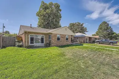 Image de Pet-Friendly 3br Home in Park Hill, Extended Stay