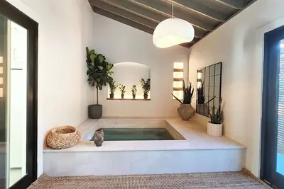 Image de Balance-Hot Tub, Spa, Cabin in Medicine Park, King Beds, Gym, Sauna and Wifi