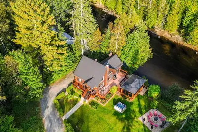 Image de Chalet des Pins Rouges | Spa | Bbq | Rivière