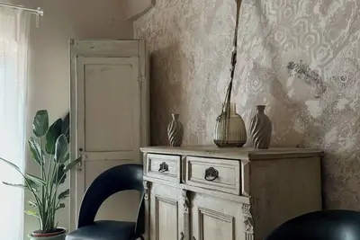 Image de Cozy newly renovated house 500 meters from the historic center.