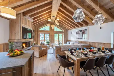 Image de Chalet Oxalis, Chalet de luxe situé au Fornet à Val d'Isere.