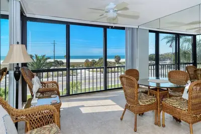 Image de Siesta Key Beach Gem 2 Bed 2 Bath with Full Gulf Views Steps to Beach