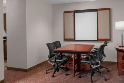 Image de Ideal Suite Perfect for Extended Stays, Families, & Business Travelers!