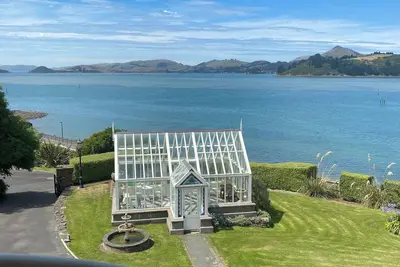 Charming house with WiFi in welcoming Dunedin