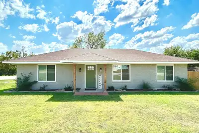 Image de Mondern, High Tech Country Charmer - 3 br, 1 mi to downtown and 1 mi off highway