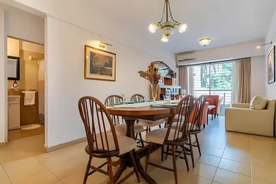 Image de Spacious & Classic 2br + Parking | Recoleta