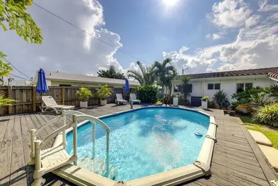 Image de 4 Mi to the Beach: Pet-Friendly Oakland Park Home