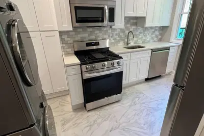 Image de True 2-Bedroom, 25 Mins to Nyc - Sleeps Four