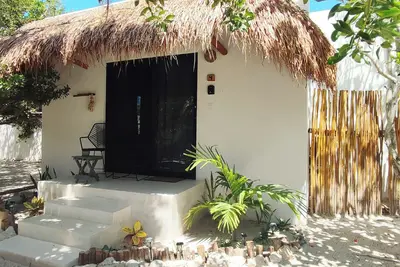 Charming studio in holbox, 1 block from the beach, Starlink Wifi, Kitchenette